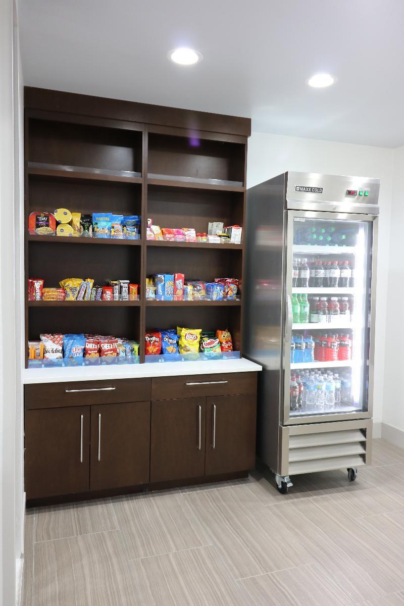 Holiday Inn Express & Suites - Coffeyville By Ihg Экстерьер фото