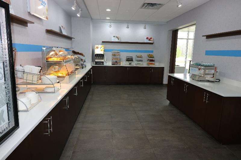 Holiday Inn Express & Suites - Coffeyville By Ihg Экстерьер фото